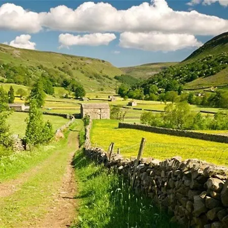 Holiday home Fern Hse Grassington; Yet Quiet & Parking Grassington
