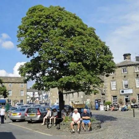 Holiday home Fern Hse Grassington; Yet Quiet & Parking